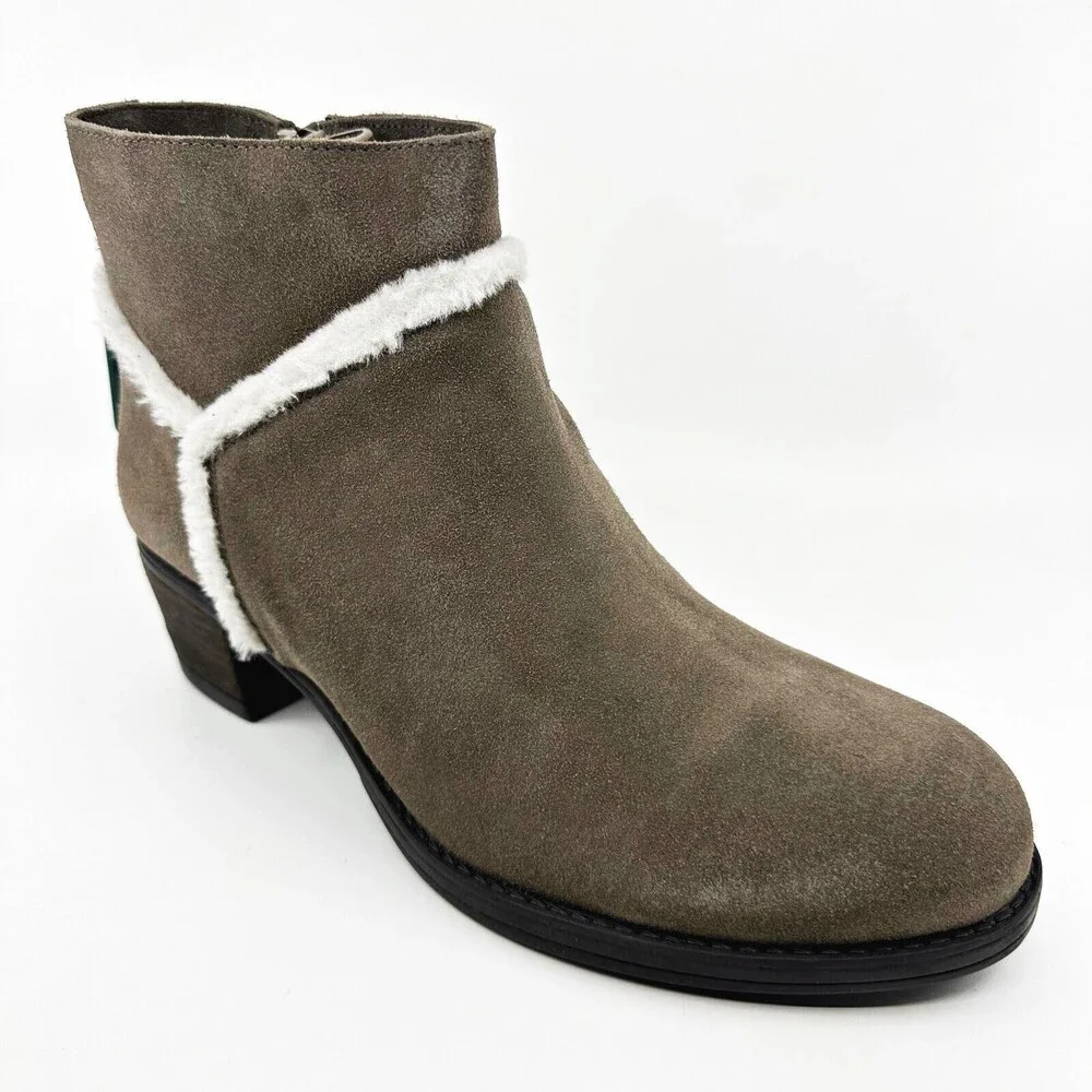 Skechers Fleek Himalayan Taupe Womens Size 8.5 Leather Ankle Bootie